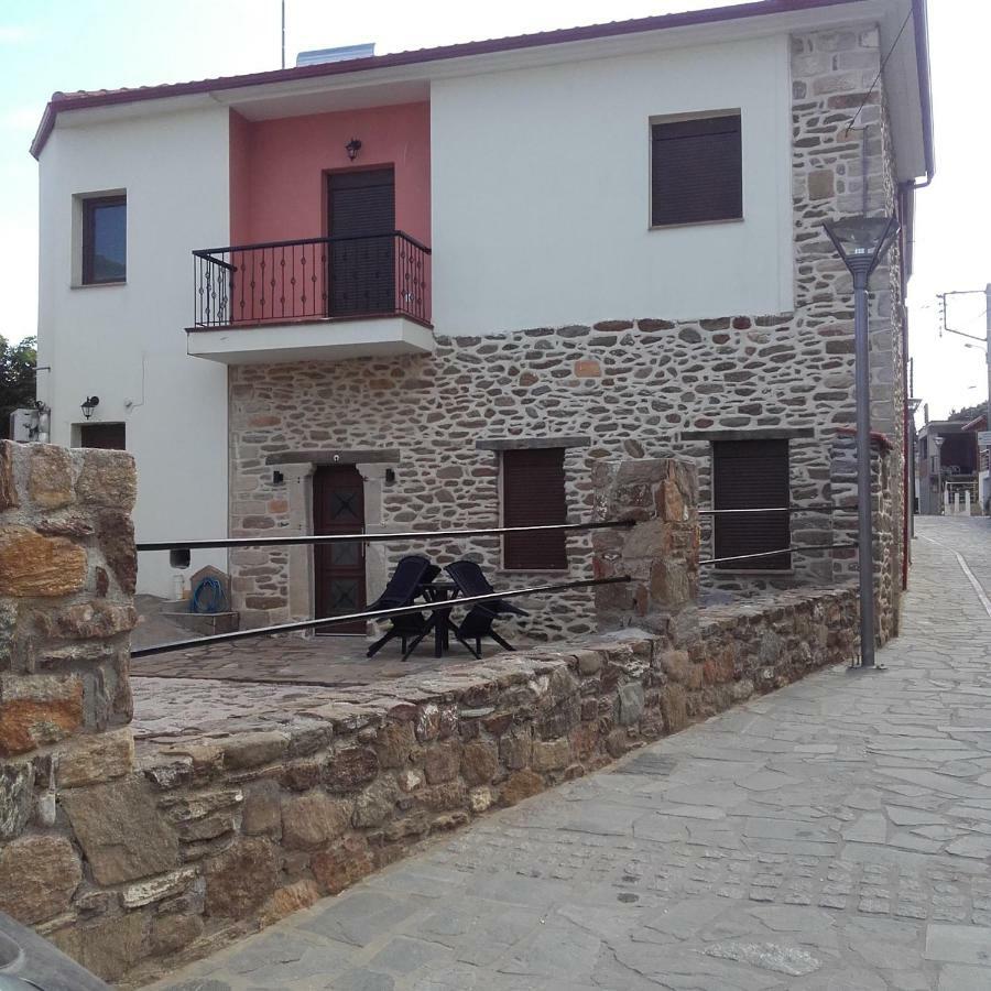 To Petrino Holidays House Metagkitsi Экстерьер фото